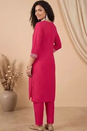 Women Ethnic Motifs Embroidered Regular Thread Work Kurta with Trousers & With Dupatta