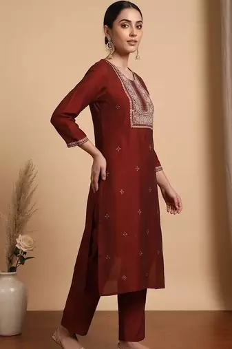 Women Ethnic Motifs Embroidered Regular Thread Work Kurta with Trousers & With Dupatta