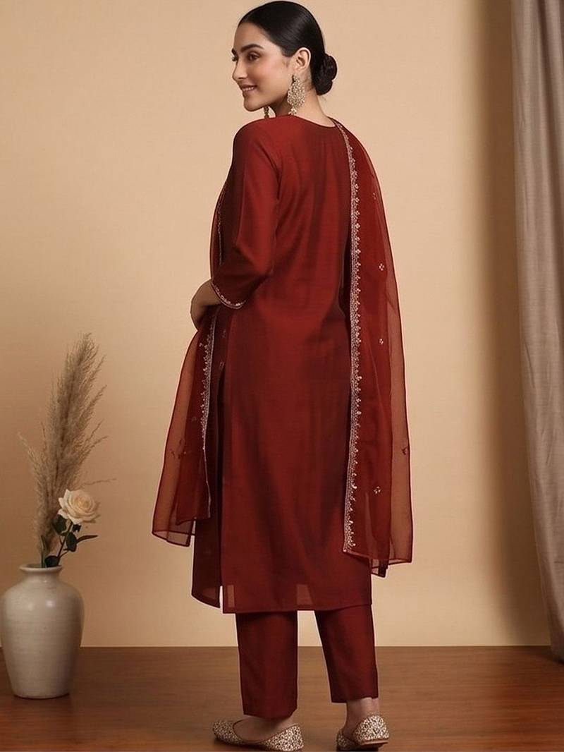 Women Ethnic Motifs Embroidered Regular Thread Work Kurta with Trousers & With Dupatta