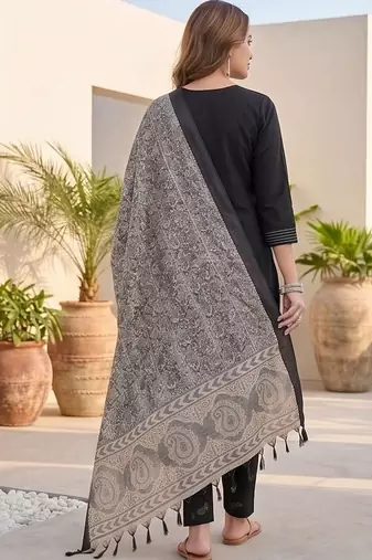 Women Ethnic Motifs Yoke Design Regular Kurta with Trousers & With Dupatta
