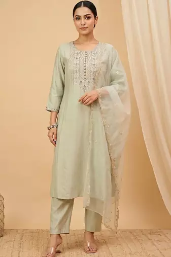 Women Ethnic Motifs Embroidered Regular Thread Work Kurta with Trousers & With Dupatta