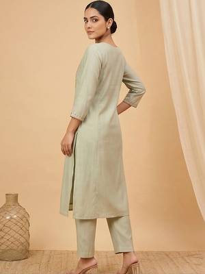 Women Ethnic Motifs Embroidered Regular Thread Work Kurta with Trousers & With Dupatta 6