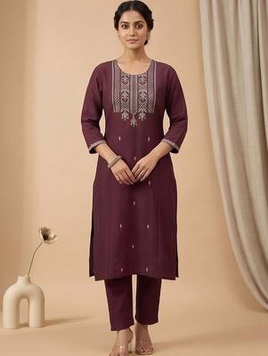 Women Ethnic Motifs Embroidered Regular Thread Work Kurta with Trousers & With Dupatta 3