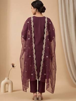 Women Ethnic Motifs Embroidered Regular Thread Work Kurta with Trousers & With Dupatta 4