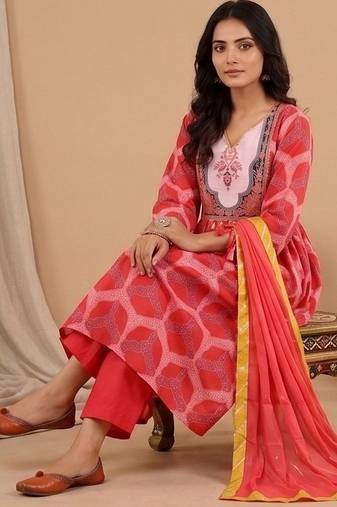 Women Printed Empire Kurta with Trousers & With Dupatta