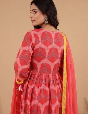 Women Printed Empire Kurta with Trousers & With Dupatta 3