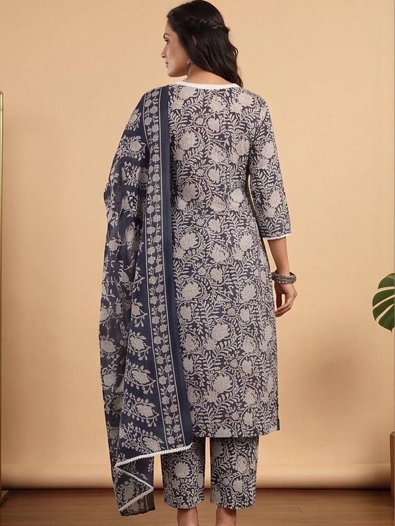 Women Floral Printed Regular Kurta with Trousers & With Dupatta