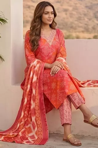 Women Ethnic Motifs Printed Regular Kurta with Trousers & With Dupatta