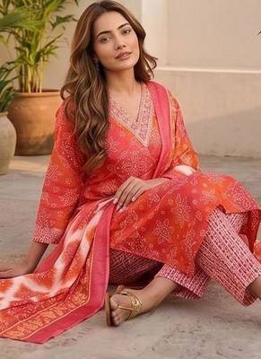Women Ethnic Motifs Printed Regular Kurta with Trousers & With Dupatta 3
