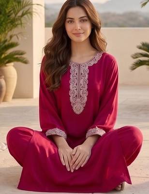 Women Ethnic Motifs Embroidered Regular Thread Work Kurta with Trousers 2