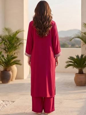 Women Ethnic Motifs Embroidered Regular Thread Work Kurta with Trousers 3