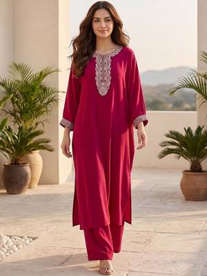 Women Ethnic Motifs Embroidered Regular Thread Work Kurta with Trousers 1