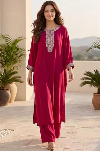 Women Ethnic Motifs Embroidered Regular Thread Work Kurta with Trousers