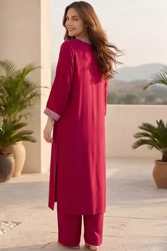 Women Ethnic Motifs Embroidered Regular Thread Work Kurta with Trousers