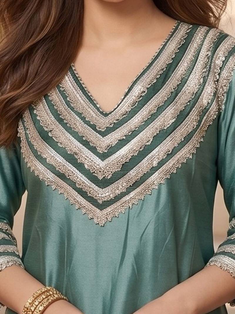 Women Yoke Design Regular Kurta with Trousers