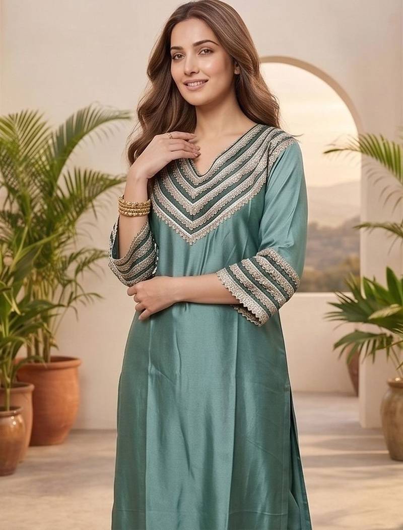 Women Yoke Design Regular Kurta with Trousers