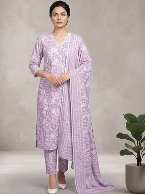 Women Floral Printed Regular Pure Cotton Kurta with Trousers & With Dupatta 1