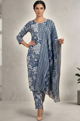 women floral printed regular kurta with trousers & with dupatta