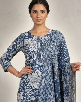 Women Floral Printed Regular Kurta with Trousers & With Dupatta 6