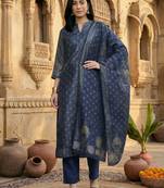 Women Floral Printed Regular Chanderi Silk Kurta with Trousers & With Dupatta