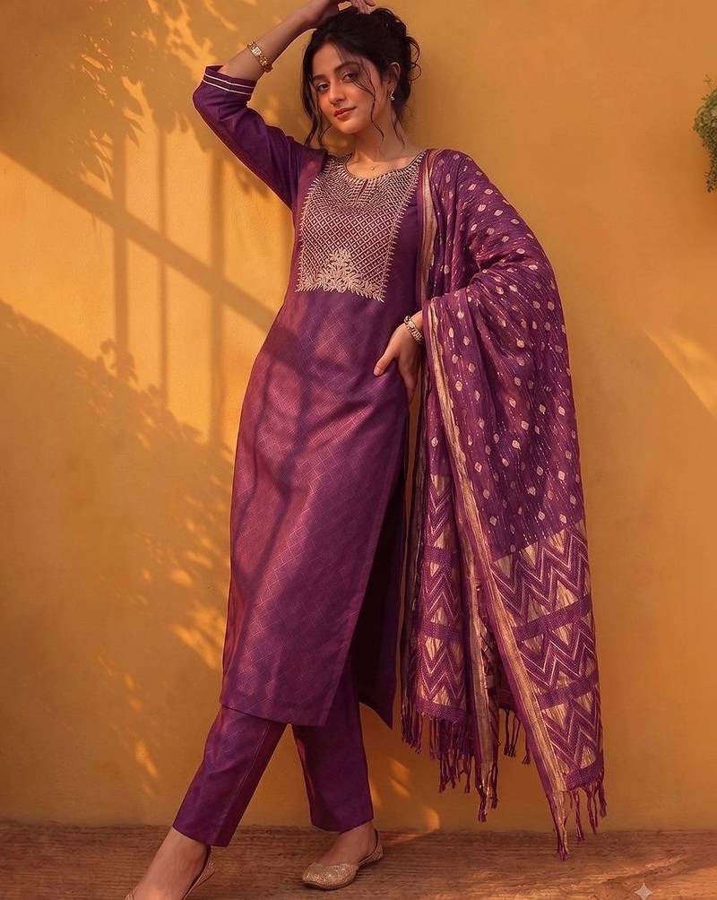 Women Ethnic Motifs Embroidered Regular Gotta Patti Kurta with Trousers & With Dupatta