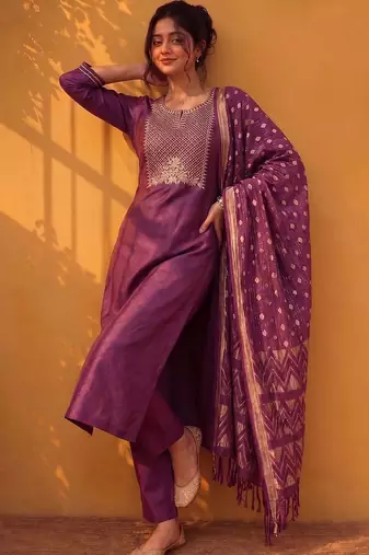 Women Ethnic Motifs Embroidered Regular Gotta Patti Kurta with Trousers & With Dupatta
