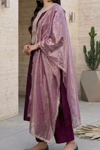 Women Yoke Design Regular Sequinned Kurta with Trousers & With Dupatta