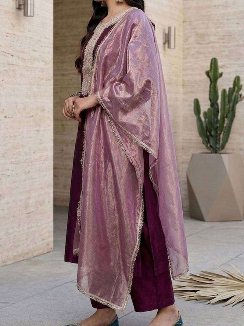 Women Yoke Design Regular Sequinned Kurta with Trousers & With Dupatta