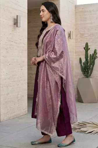 Women Yoke Design Regular Sequinned Kurta with Trousers & With Dupatta