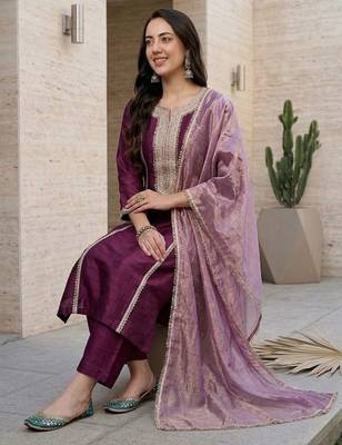 Women Yoke Design Regular Sequinned Kurta with Trousers & With Dupatta 5