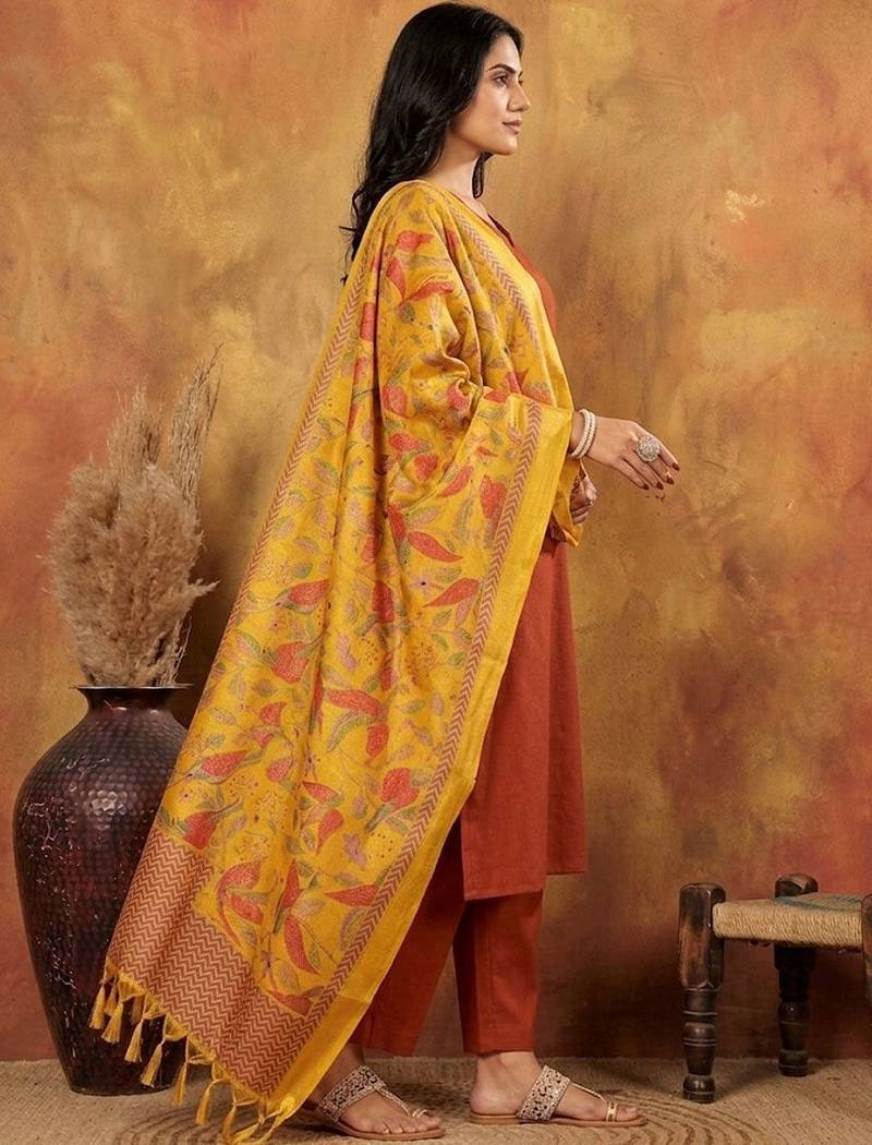 Women Regular Kurta with Trousers & With Dupatta
