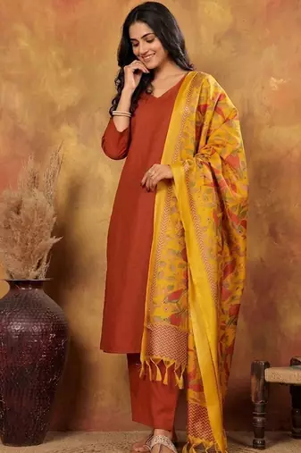 Women Regular Kurta with Trousers & With Dupatta