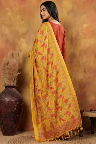 Women Regular Kurta with Trousers & With Dupatta