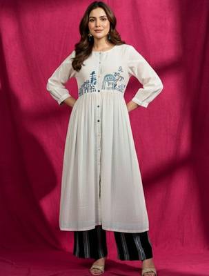 Women Ethnic Motifs Embroidered Empire Kurta with Palazzos 3