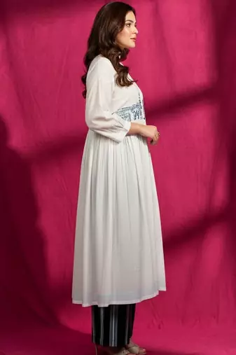 Women Ethnic Motifs Embroidered Empire Kurta with Palazzos