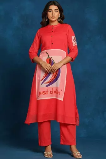 Women Printed Regular Kurta with Trousers