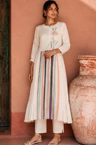 Women Embroidered Empire Kurta with Trousers