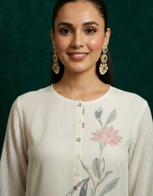 Women Embroidered Empire Kurta with Trousers 6