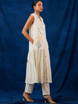 Women Ethnic Motifs Printed Regular Pure Cotton Kurta with Trousers 2