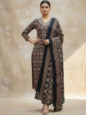 Women Ethnic Motifs Printed Regular Thread Work Pure Cotton Kurta with Trousers & With Dupatta 1