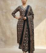 Women Ethnic Motifs Printed Regular Thread Work Pure Cotton Kurta with Trousers & With Dupatta
