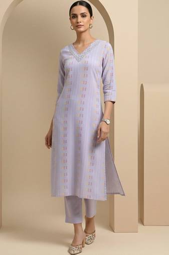 Women Ethnic Motifs Printed Regular Thread Work Kurta with Trousers