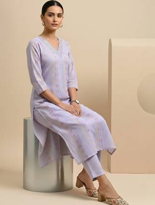 Women Ethnic Motifs Printed Regular Thread Work Kurta with Trousers 4