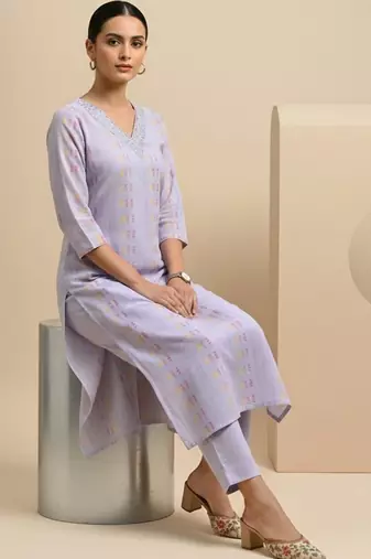 Women Ethnic Motifs Printed Regular Thread Work Kurta with Trousers