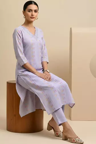 Women Ethnic Motifs Printed Regular Thread Work Kurta with Trousers