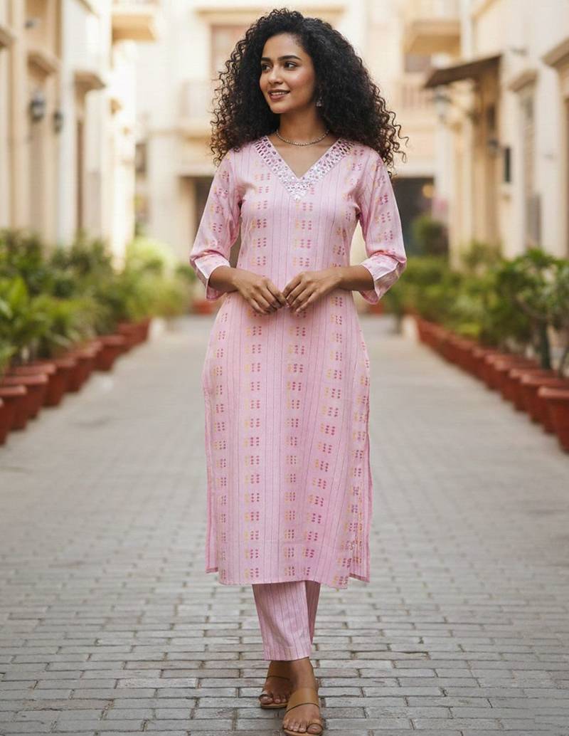 Women Printed Regular Kurta with Trousers