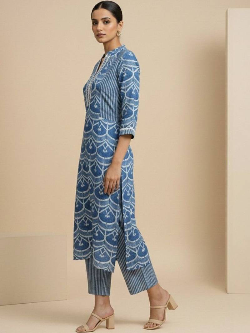Women Ethnic Motifs Printed Regular Kurta with Trousers