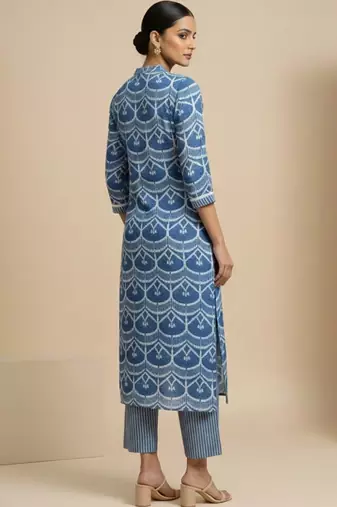 Women Ethnic Motifs Printed Regular Kurta with Trousers