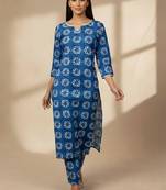 Women Ethnic Motifs Printed Regular Kurta with Trousers