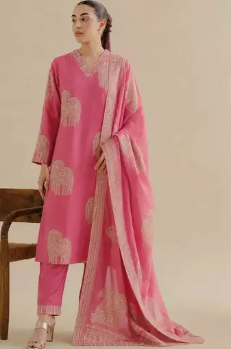 Women Ethnic Motifs Printed Regular Kurta with Trousers & With Dupatta